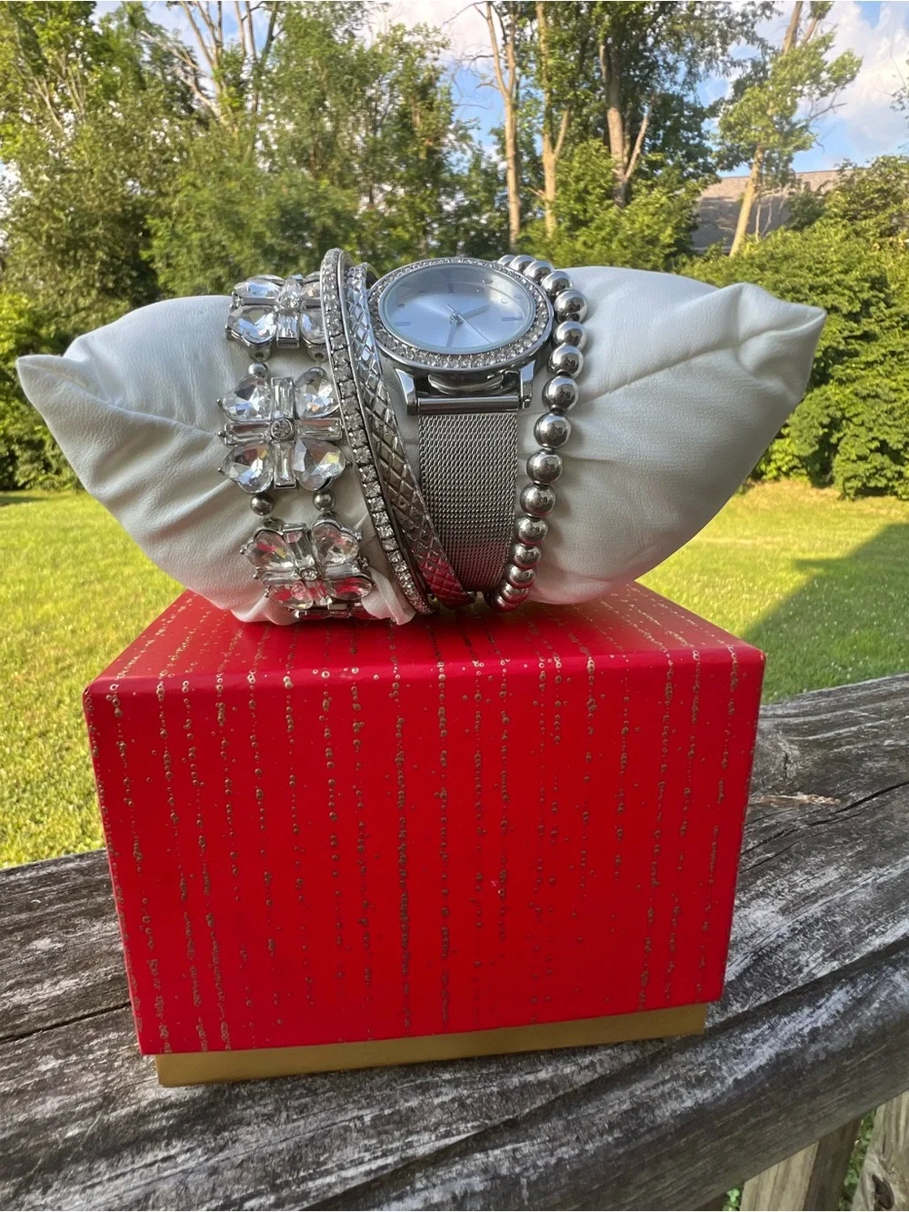Unbranded chic silver
